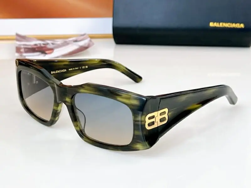 balenciaga aaa qualite lunettes de soleil s_1216755